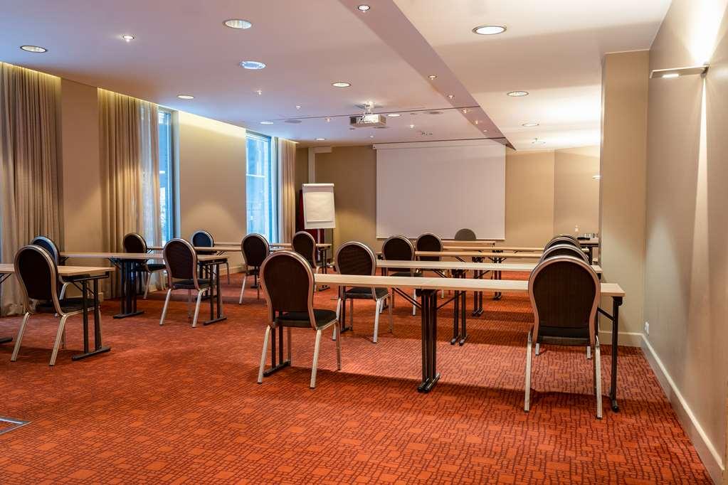 Radisson Blu Royal Hotel, Hotell