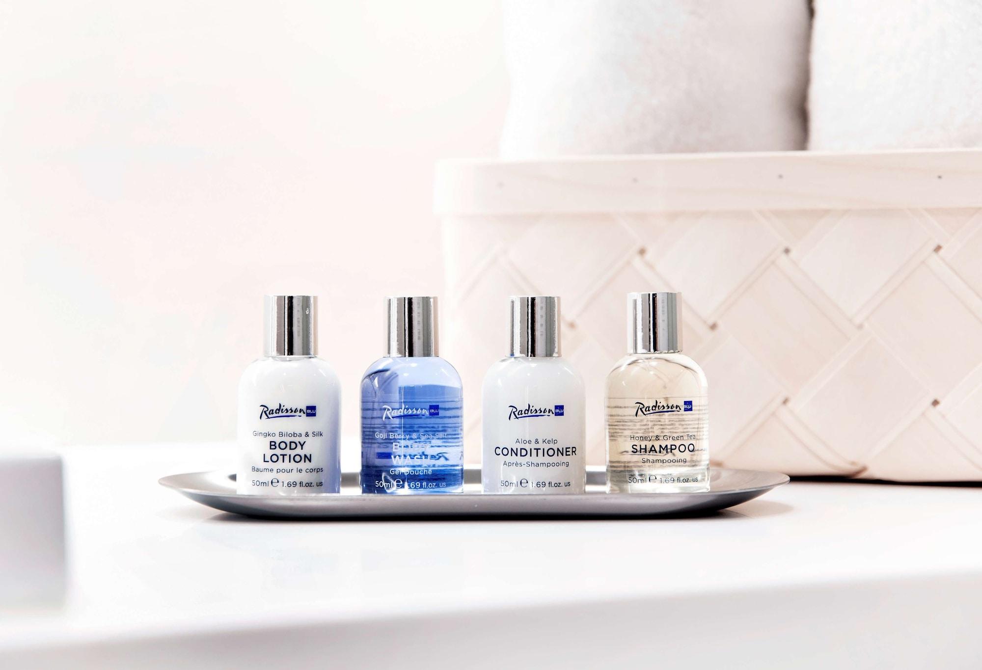 Radisson Blu Royal Hotel, Hotell